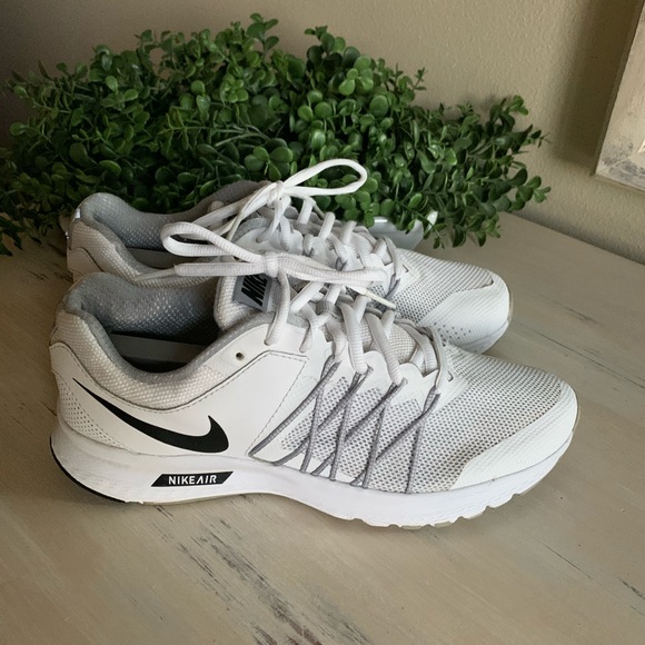 Nike Shoes - Nike air relentless 6   Size 7